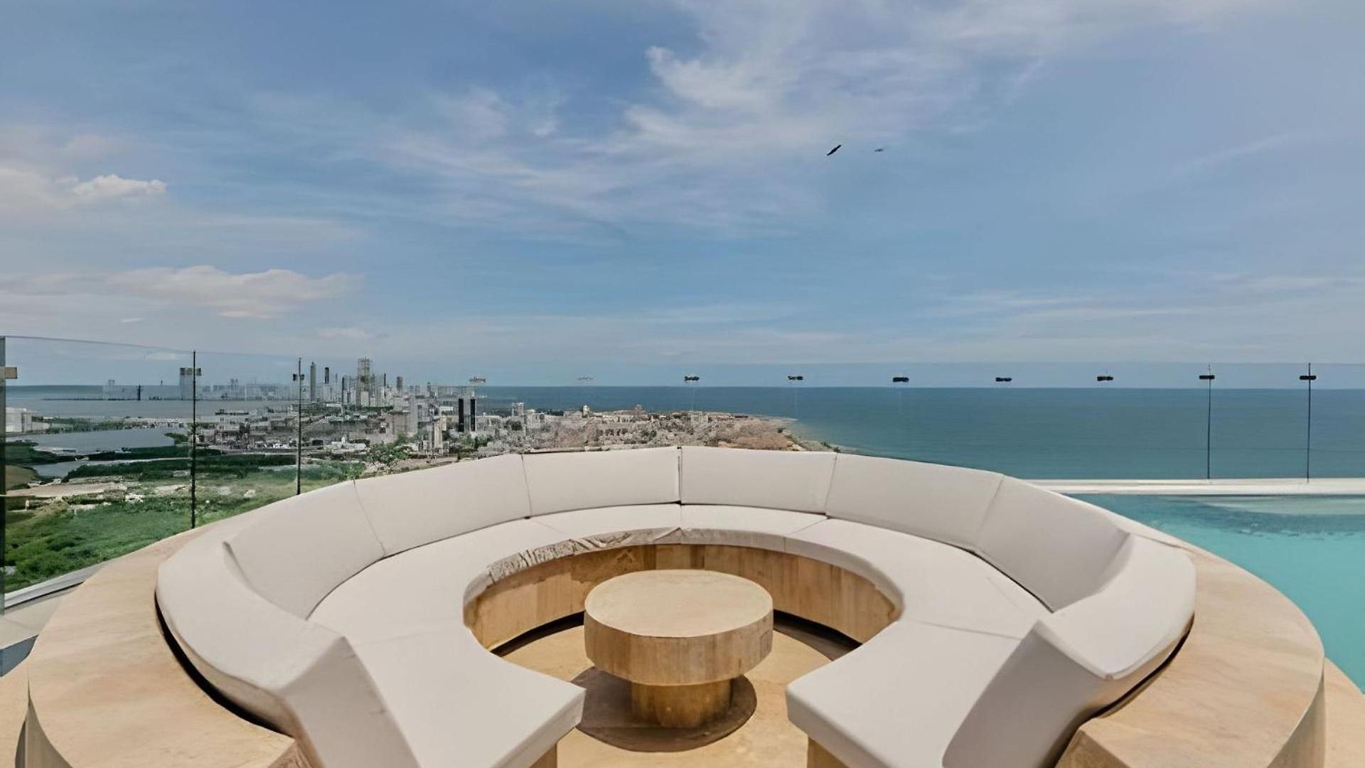 New Panoramic View, Infinite Pool/historic Center