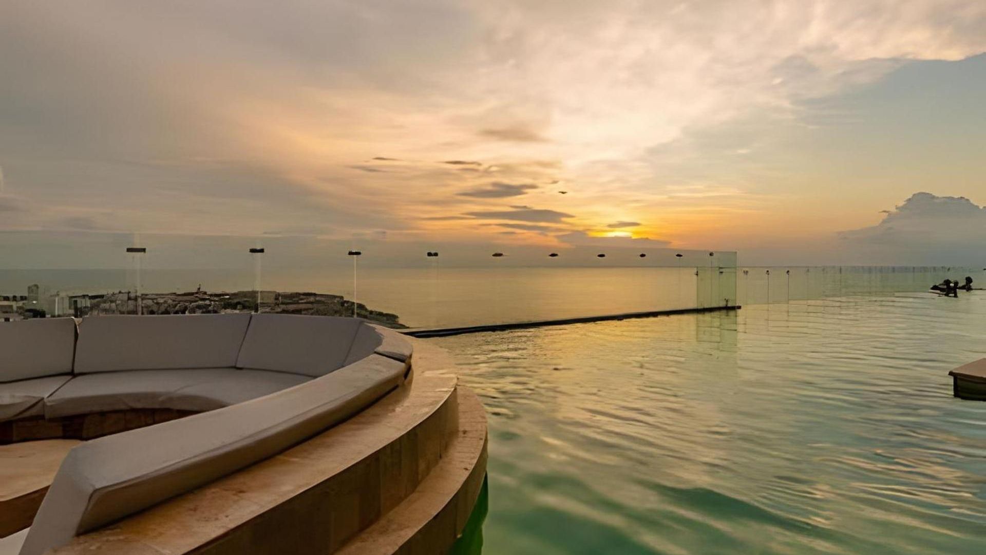 Apartamento New Panoramic View, Infinite Pool/historic Center *