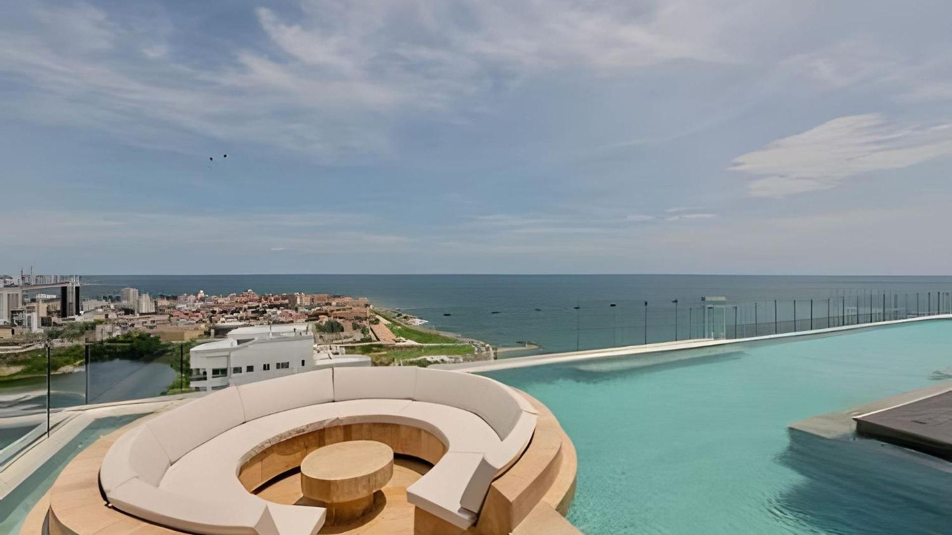 New Panoramic View, Infinite Pool/historic Center