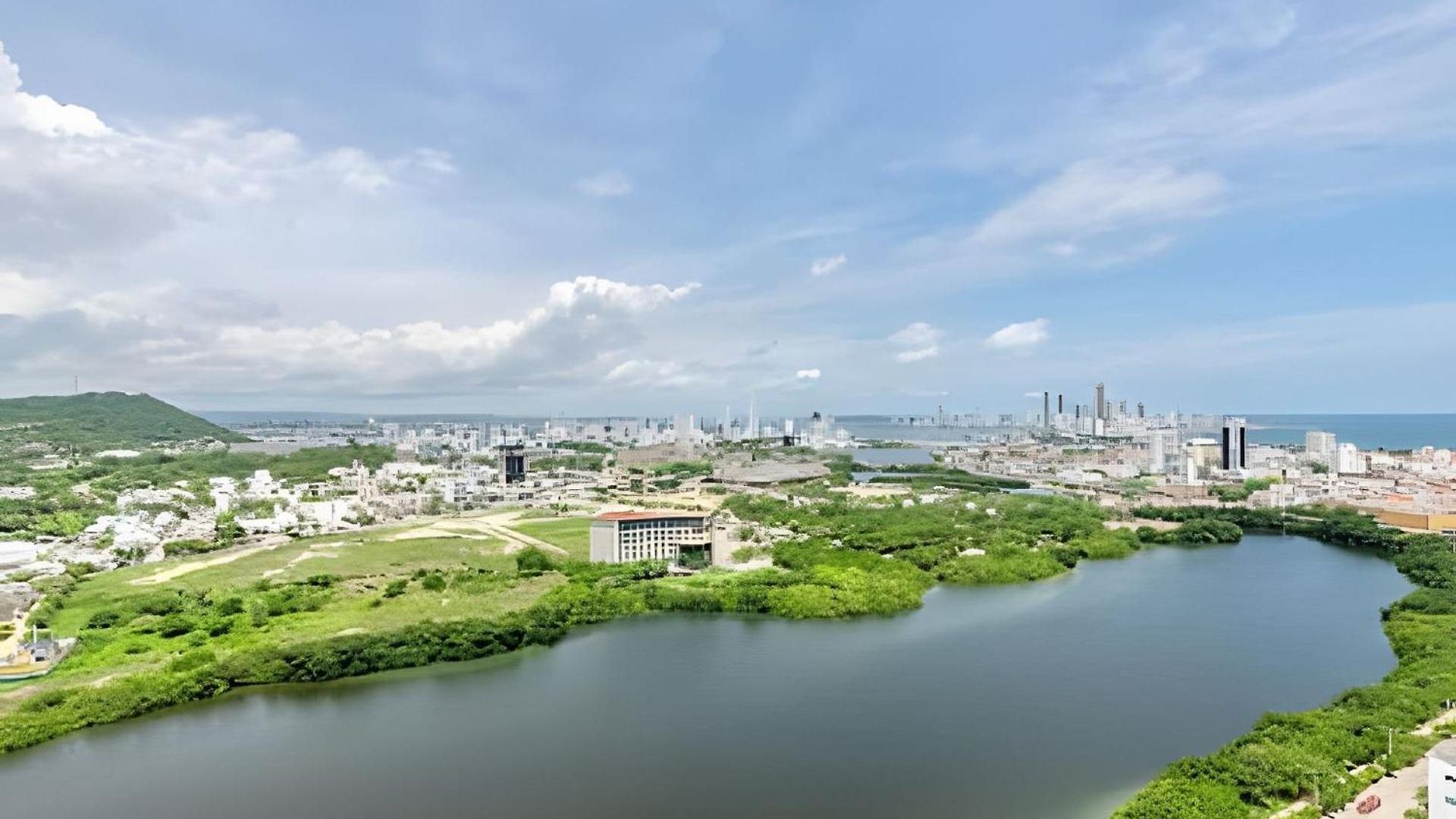 Apartamento New Panoramic View, Infinite Pool/historic Center *