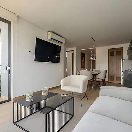 New Panoramic View, Infinite Pool/historic Center *