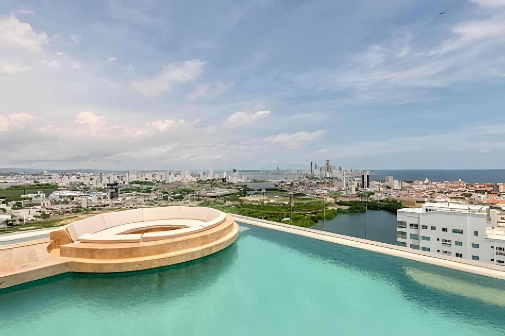 New Panoramic View, Infinite Pool/historic Center *
